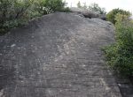 写真：Yoroi-iwa Stone Dike