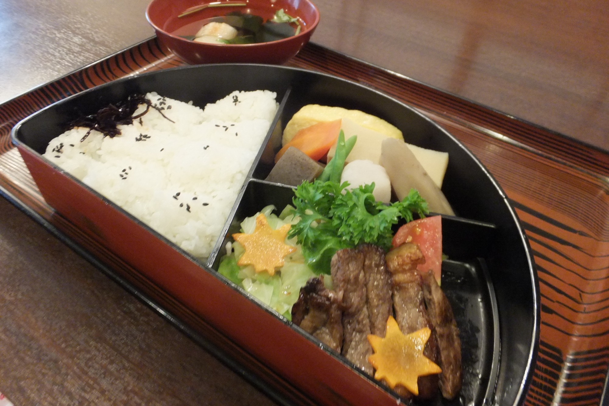 写真：お食事処 べにす