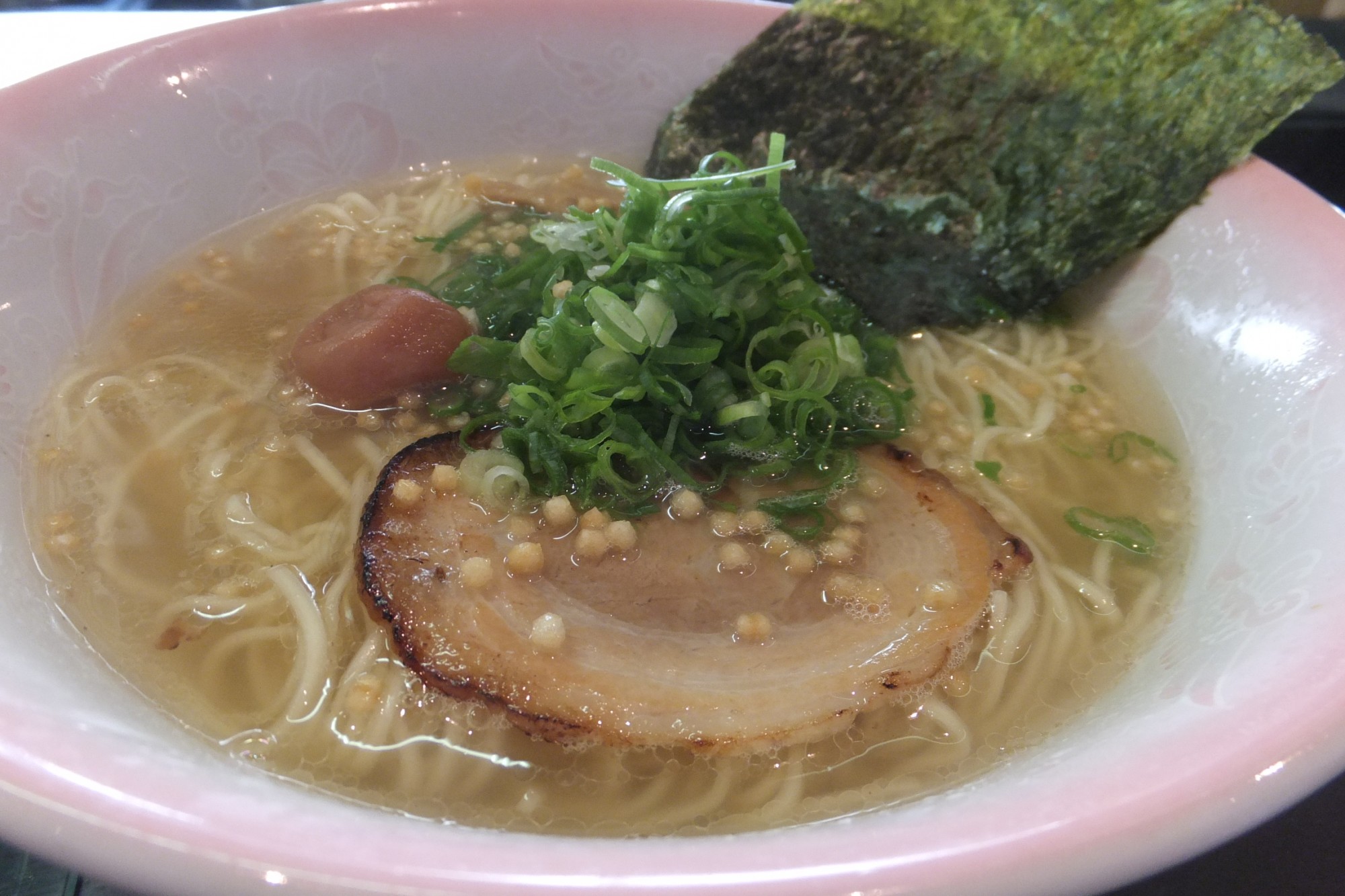 写真：はや川ラーメン 一笑懸麺